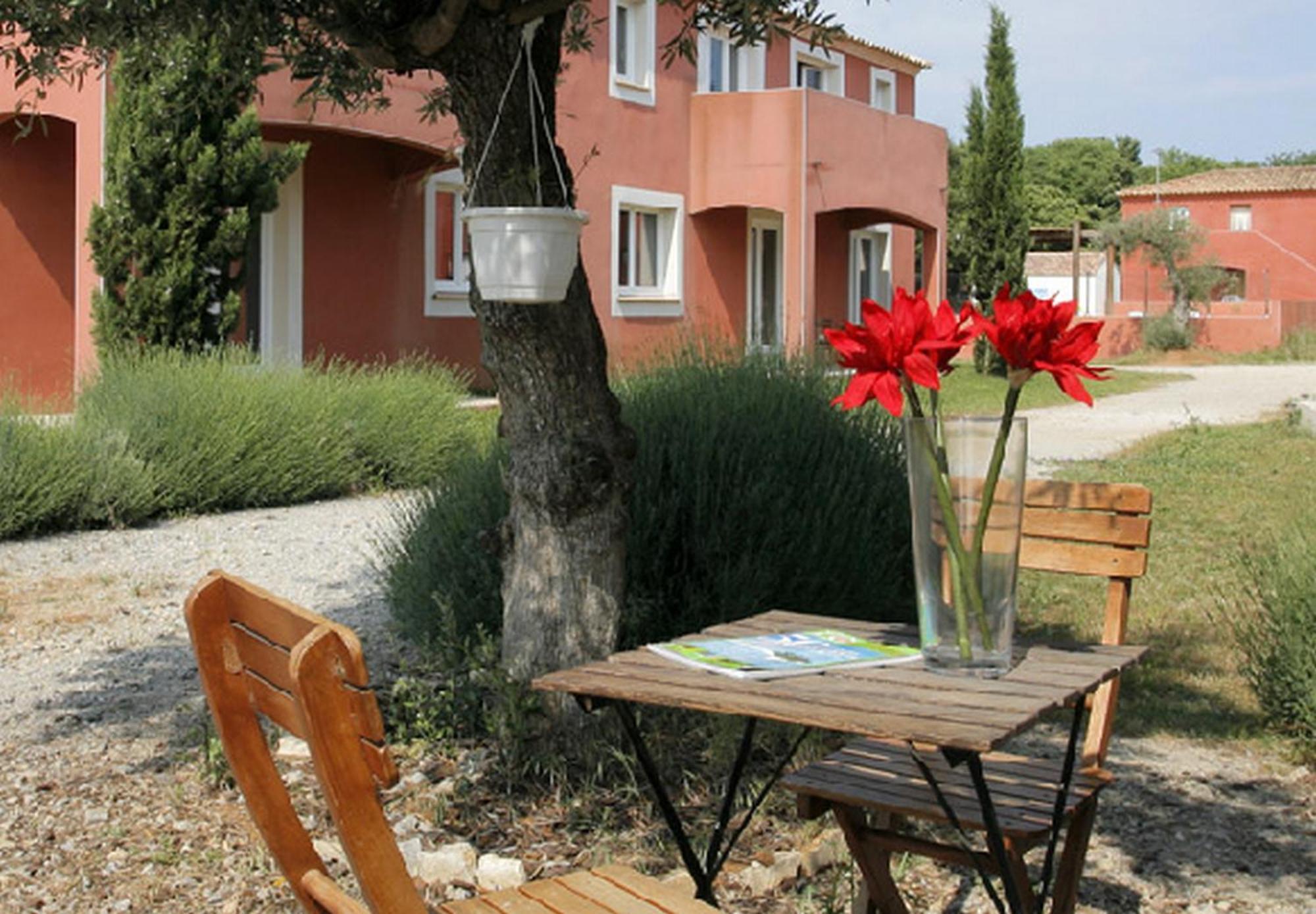Domaine le Milos Appart'Hotel Castries Exterior foto