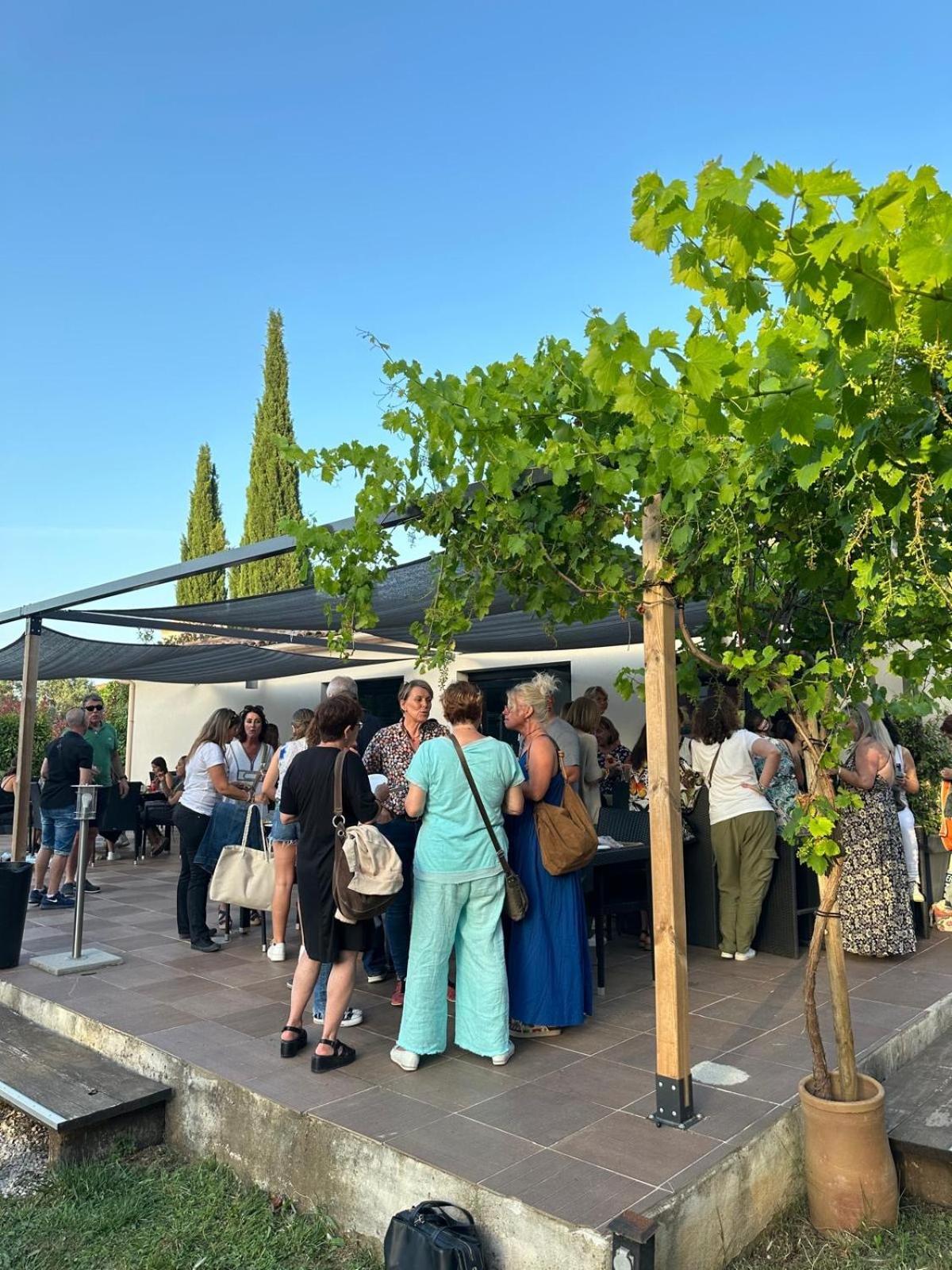 Domaine le Milos Appart'Hotel Castries Exterior foto