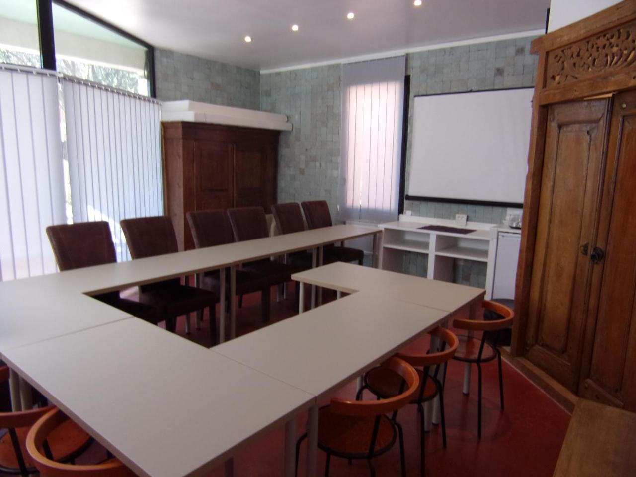 Domaine le Milos Appart'Hotel Castries Exterior foto